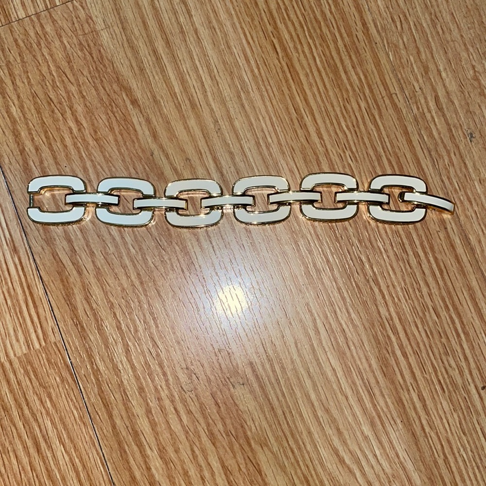 Beautiful gold coach link bracelet
